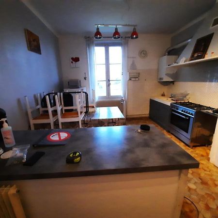 Joli Appartement Meuble Paray-le-Monial Exterior photo