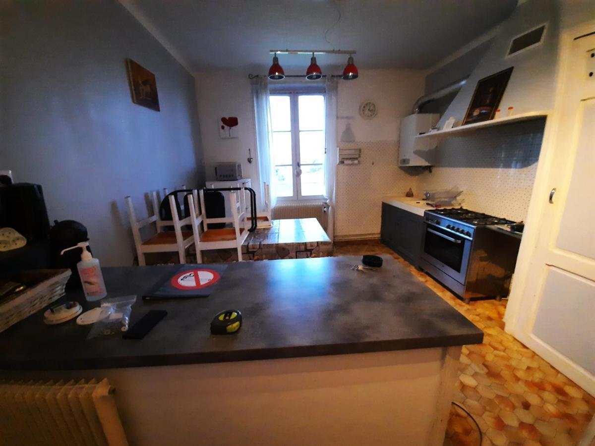 Joli Appartement Meuble Paray-le-Monial Exterior photo